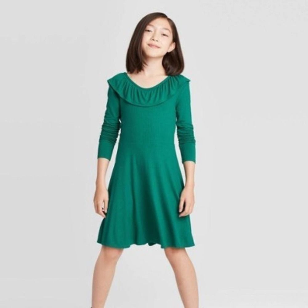 Art Class Long Sleeve Rib Ruffle Neck Green Dress
